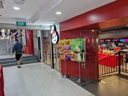 Lucky Plaza (D9), Retail #594365701